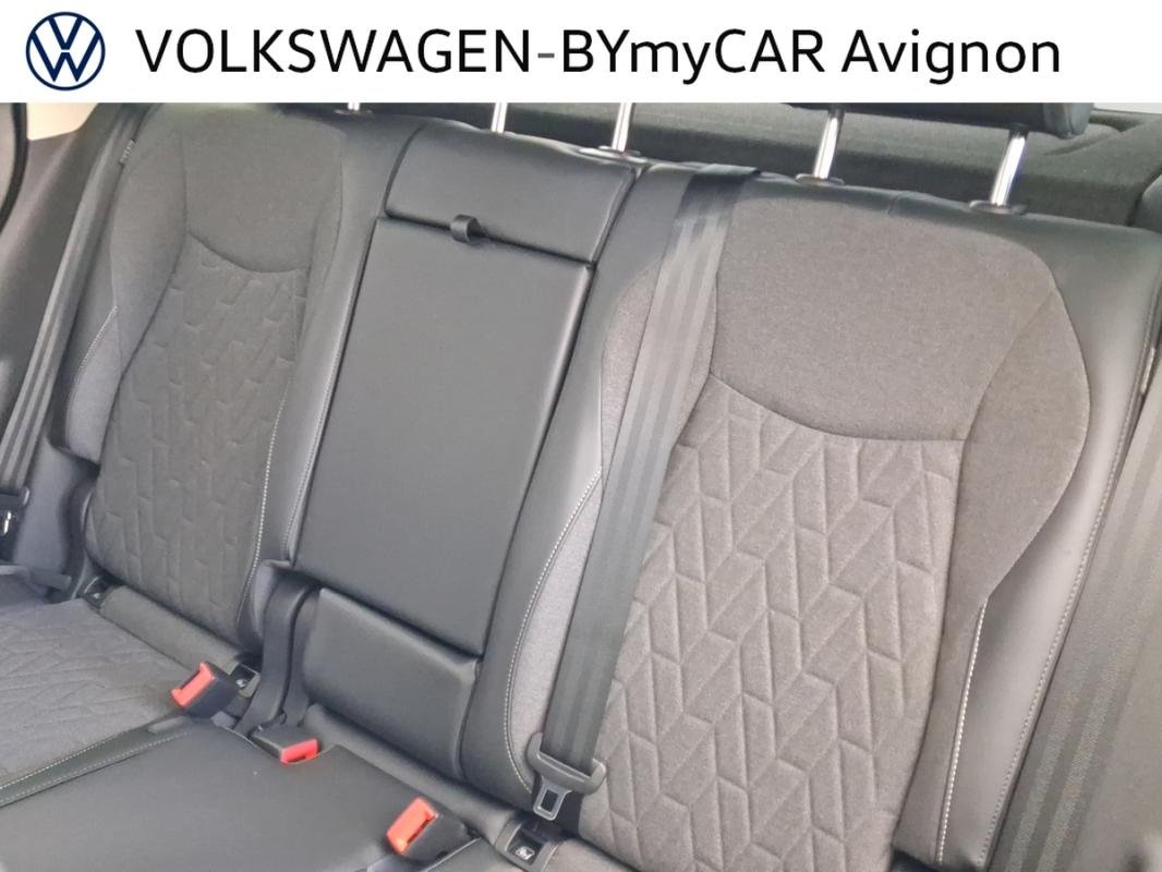 Volkswagen Tiguan - Photo 24