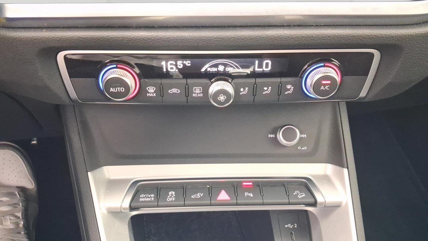 Audi Q3 - Photo 19