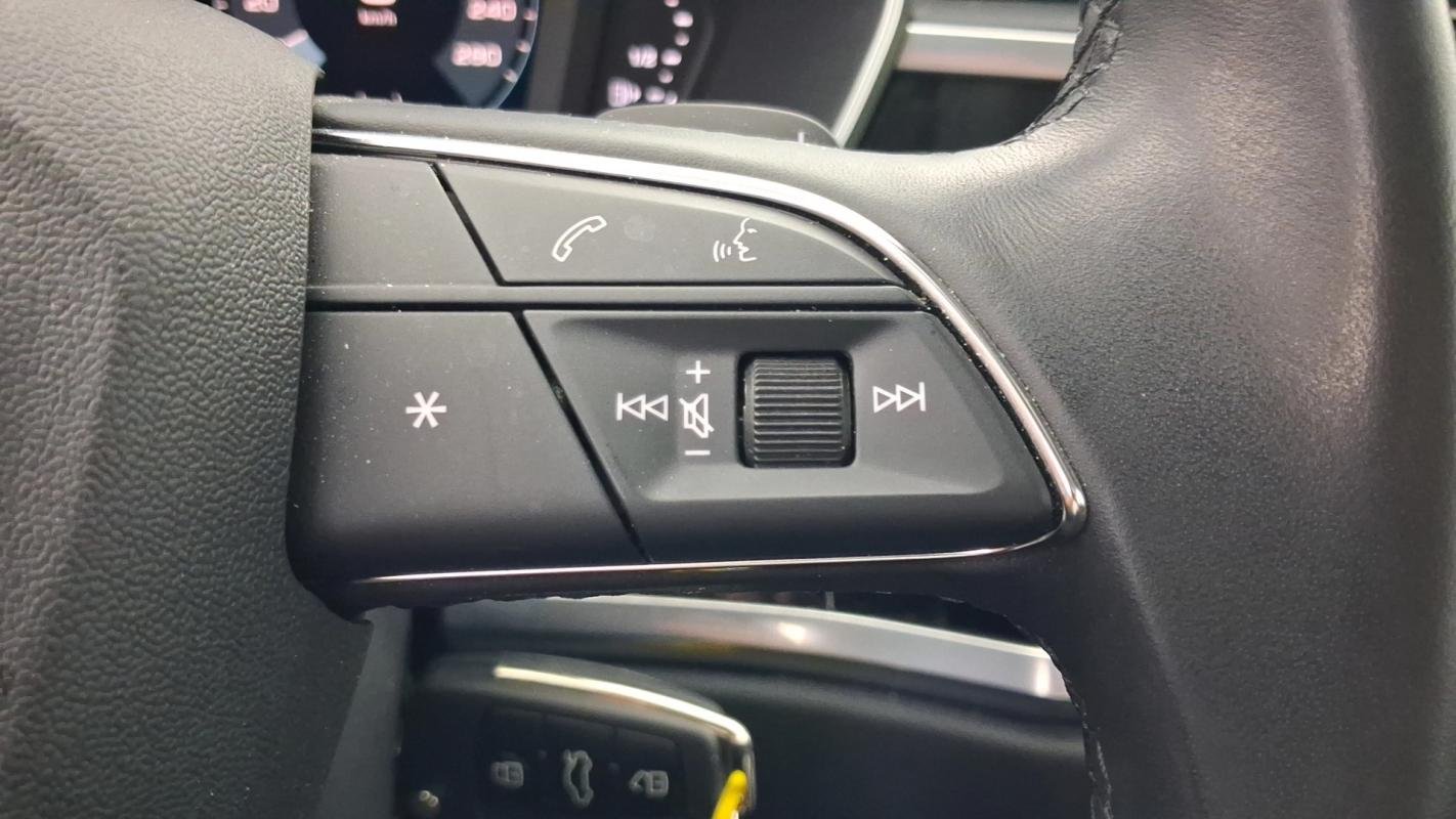 Audi Q3 - Photo 23