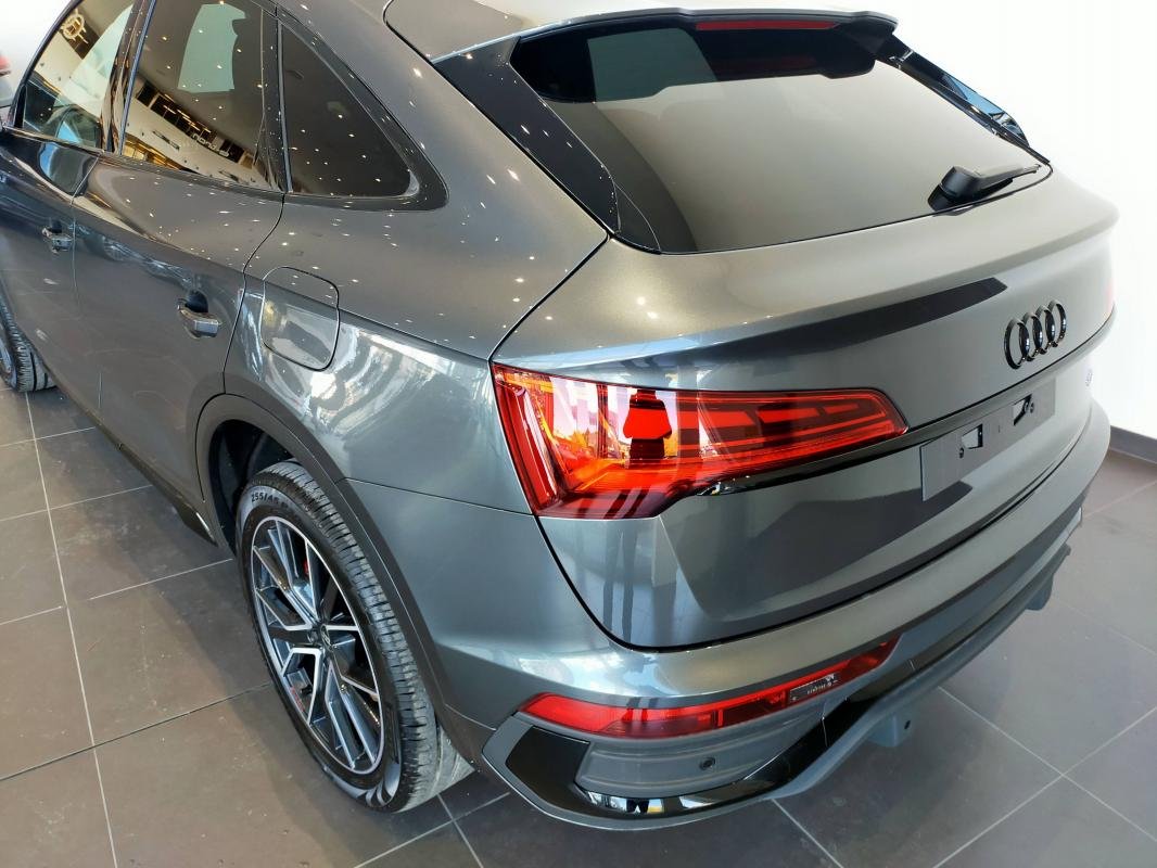 Audi Q5 Sportback - Photo 19