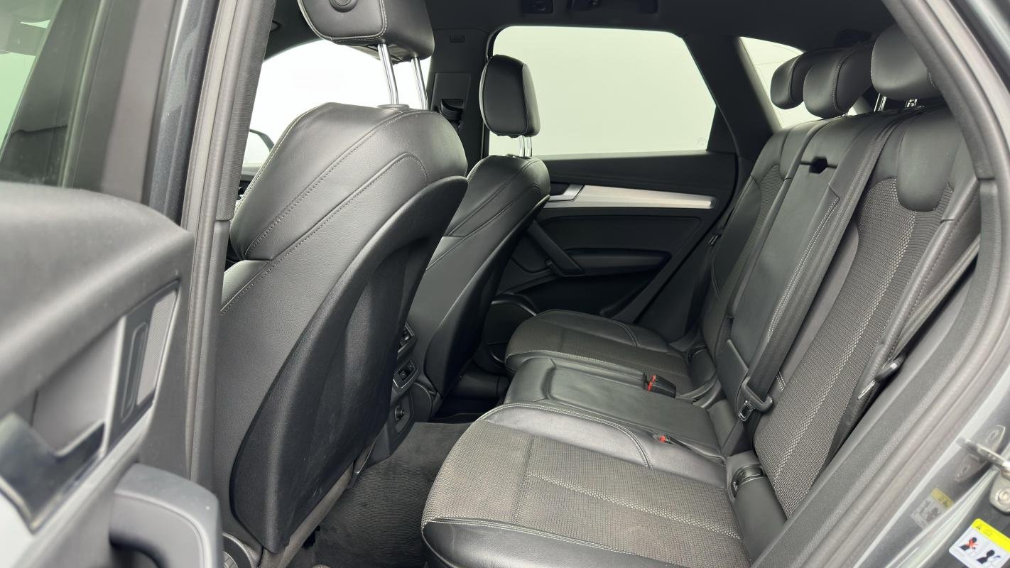 Audi Q5 - Photo 12