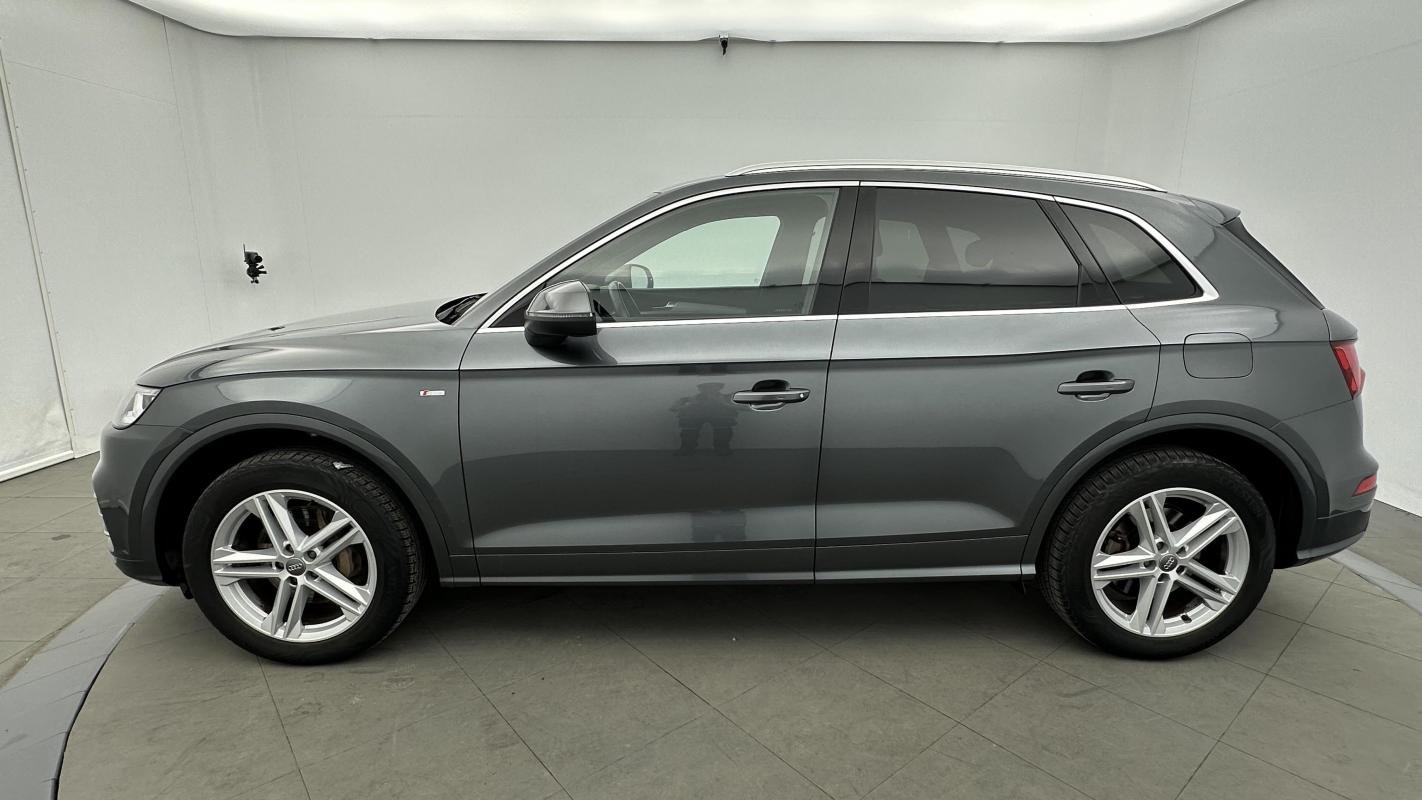 Audi Q5 - Photo 2