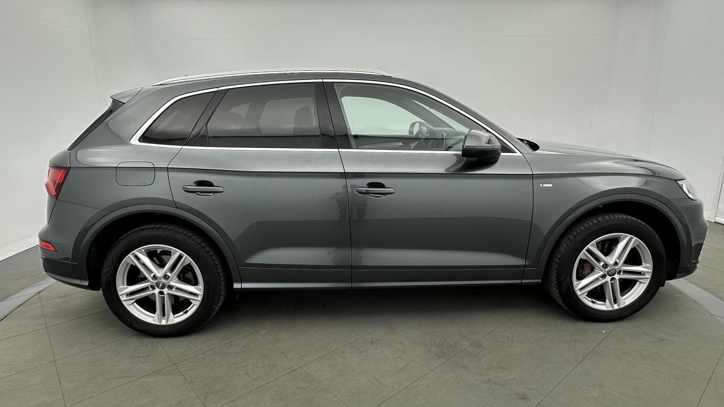 Audi Q5 - Photo 6