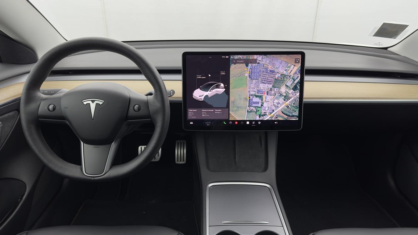 Tesla Model 3 - Photo 14