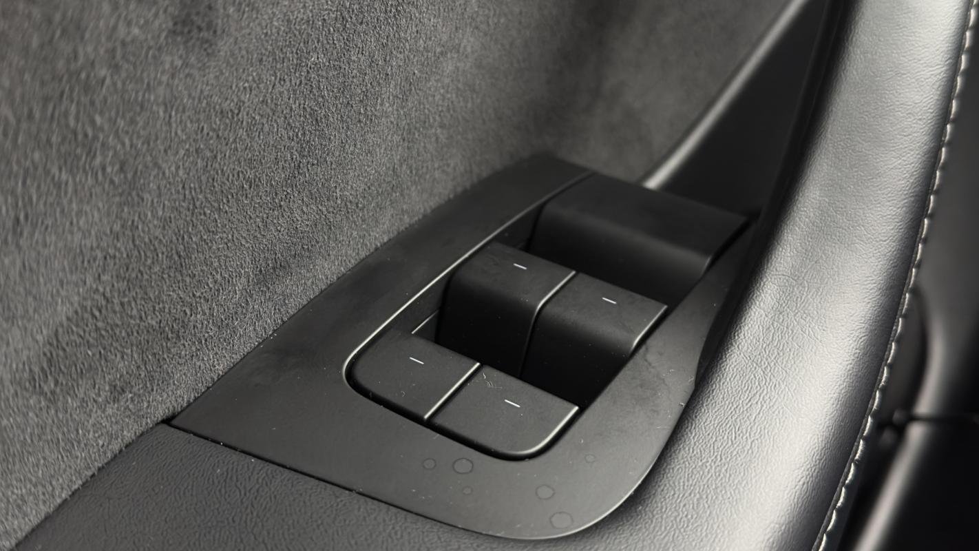 Tesla Model 3 - Photo 19