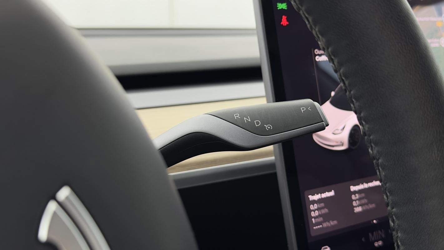 Tesla Model 3 - Photo 22