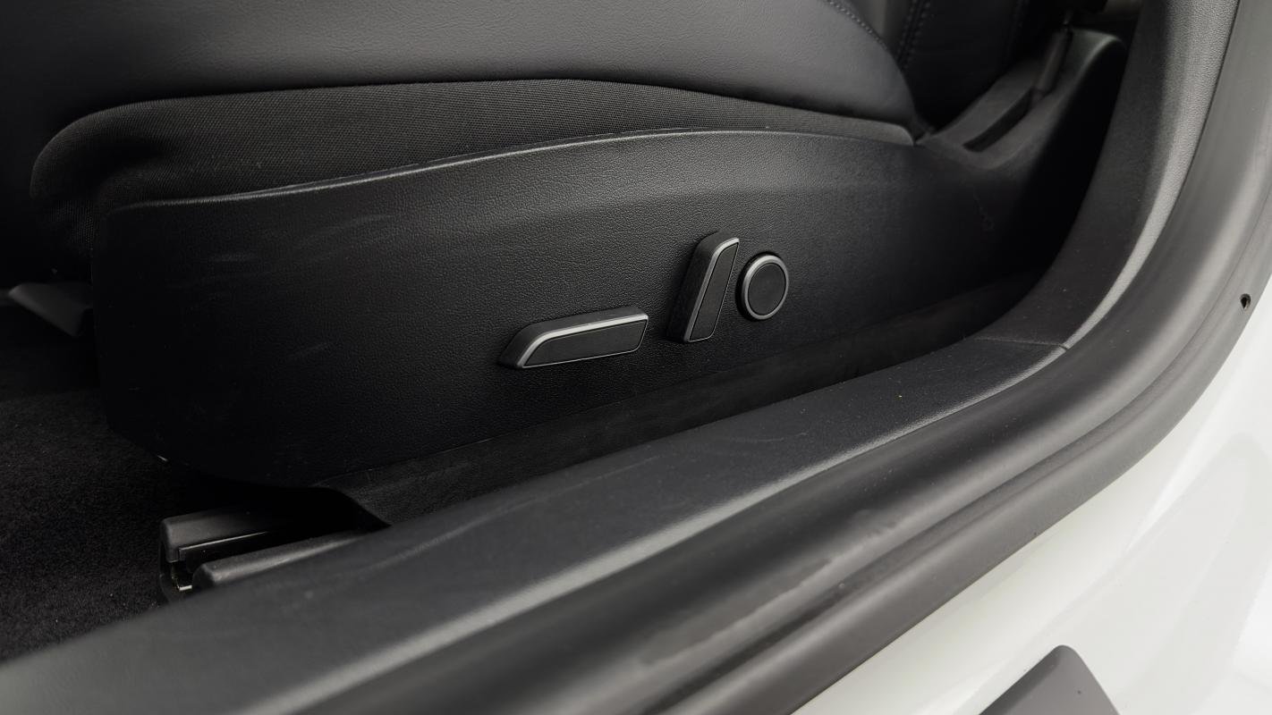 Tesla Model 3 - Photo 23
