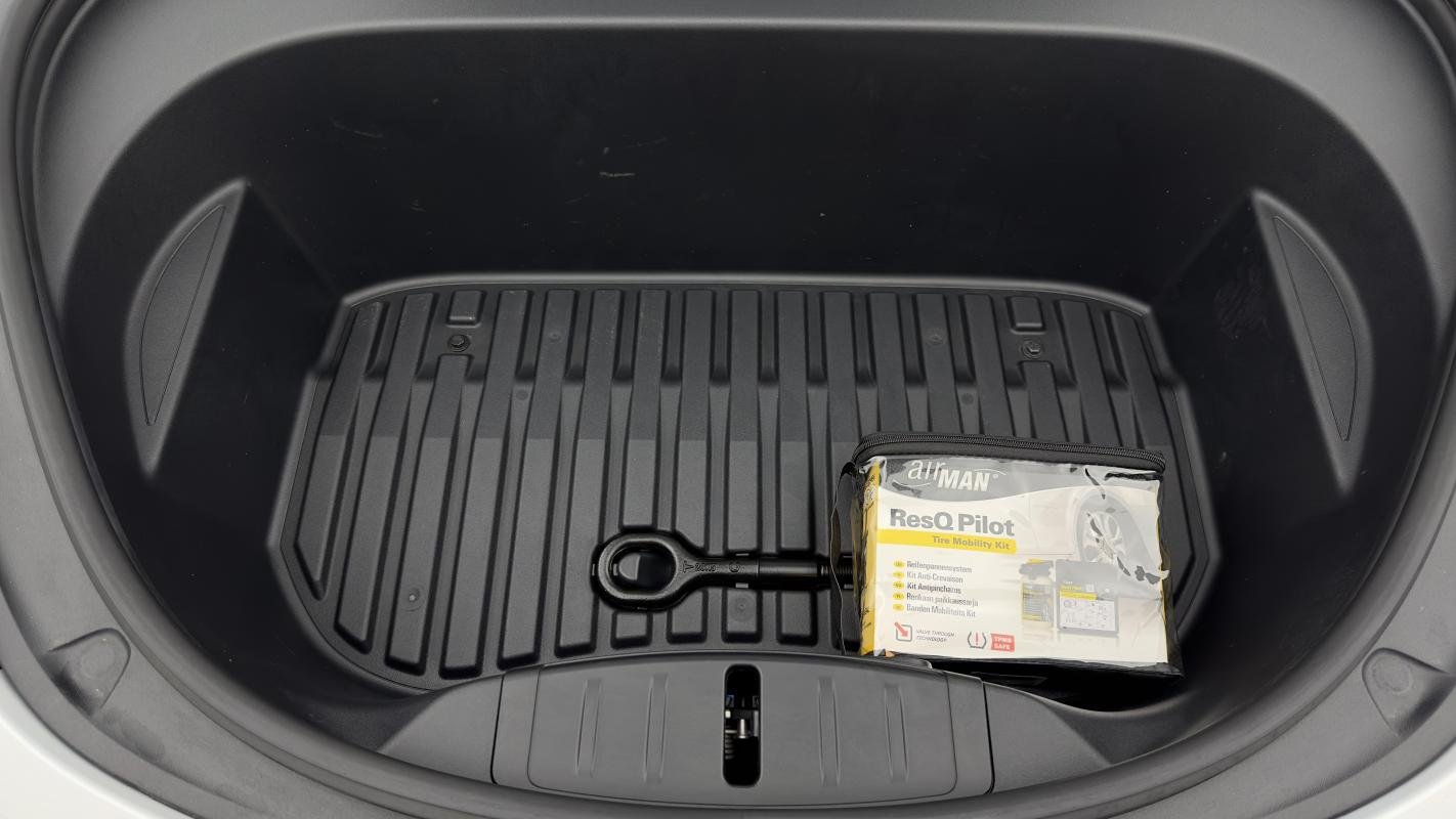 Tesla Model 3 - Photo 27