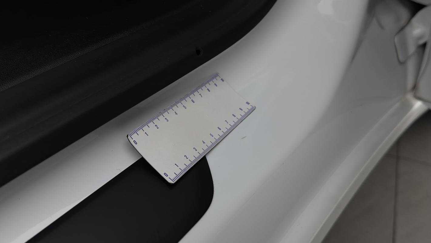 Tesla Model 3 - Photo 36