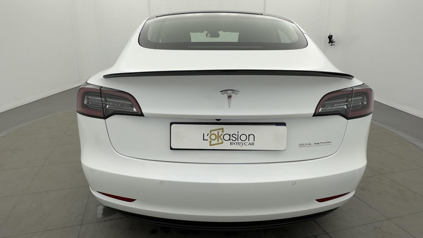 Tesla Model 3 - Photo 4