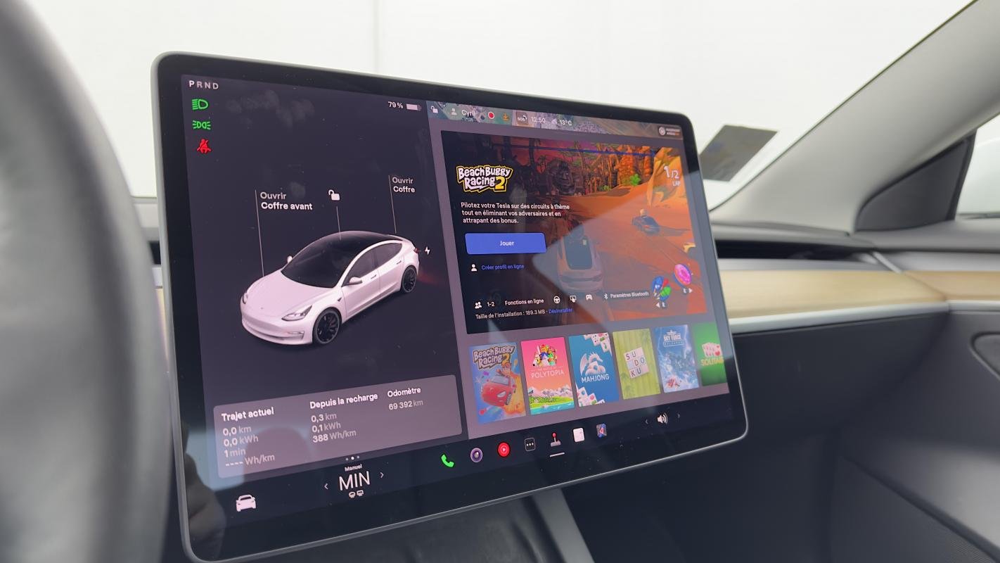 Tesla Model 3 - Photo 42