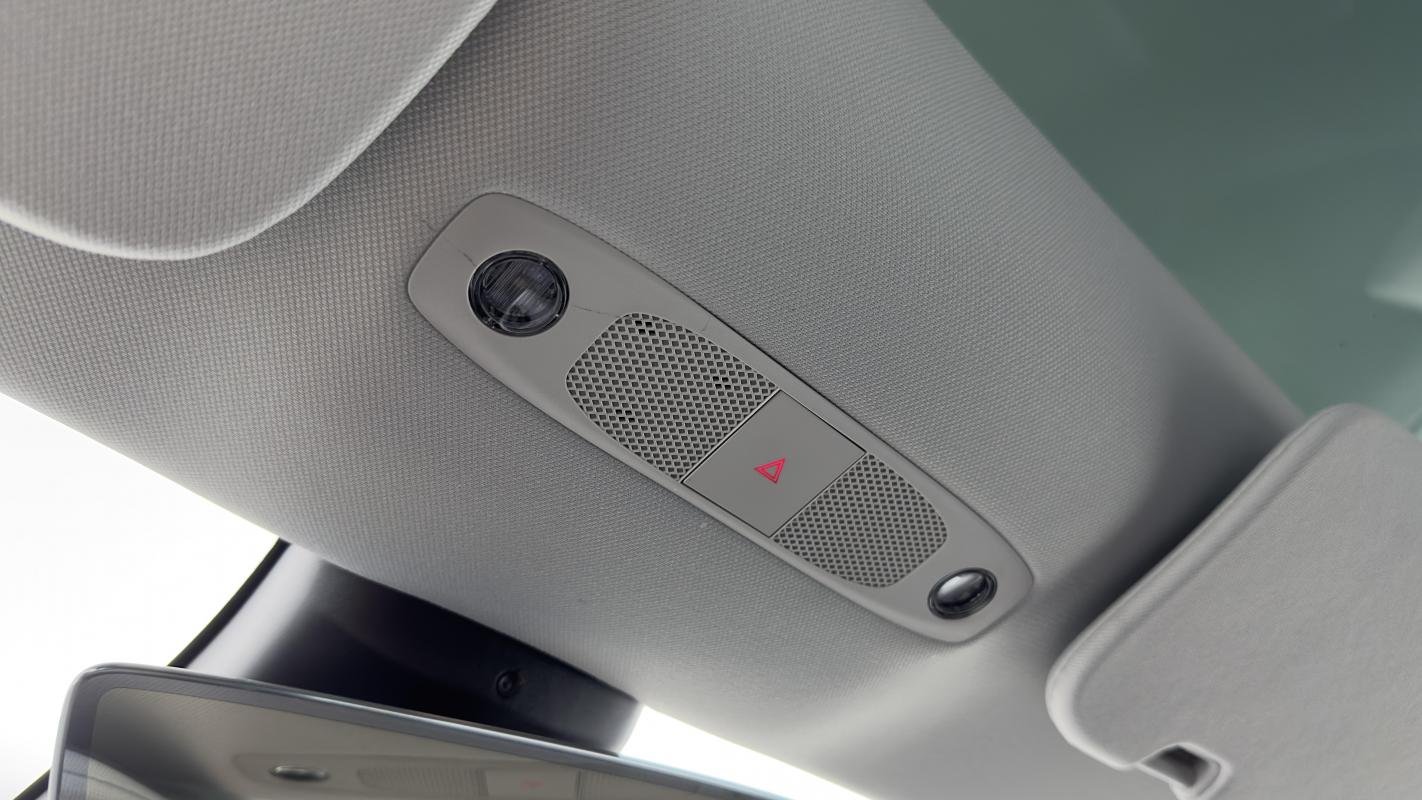 Tesla Model 3 - Photo 44