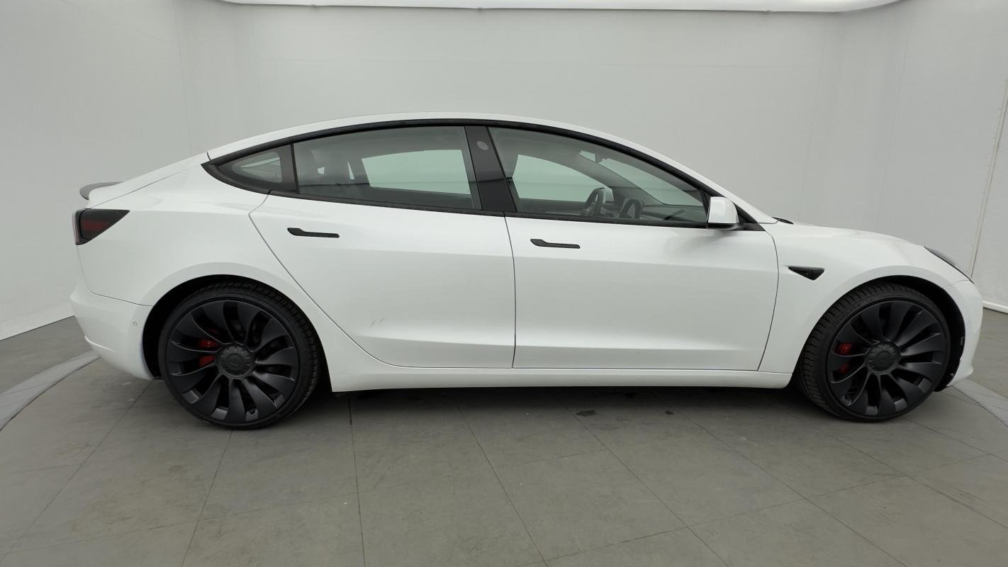 Tesla Model 3 - Photo 6