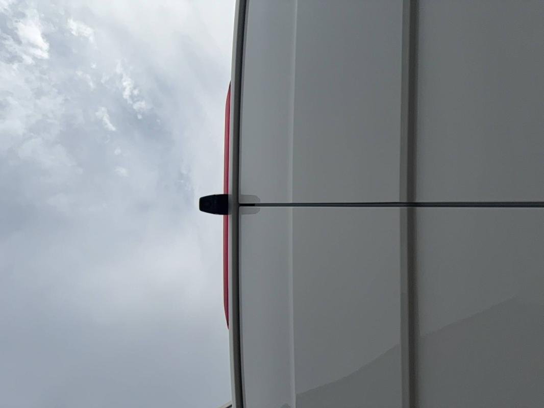 Volkswagen Crafter - Photo 16
