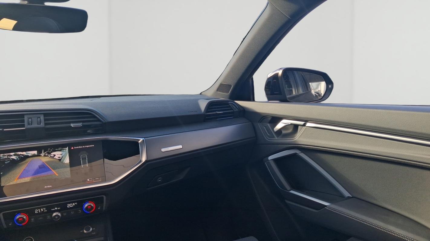 Audi Q3 Sportback - Photo 20