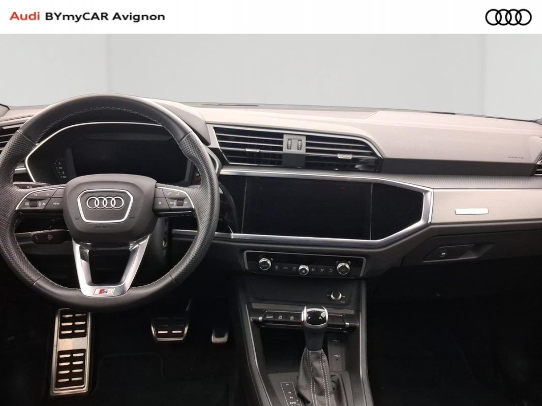 Audi Q3 - Photo 15
