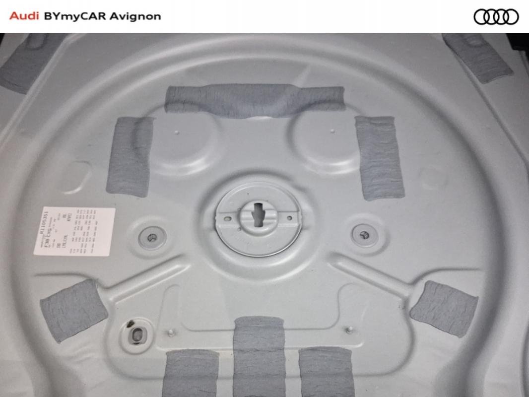 Audi Q3 - Photo 22