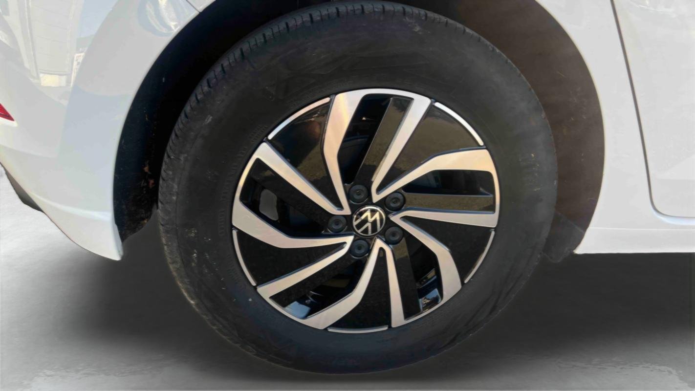 Volkswagen Polo - Photo 11