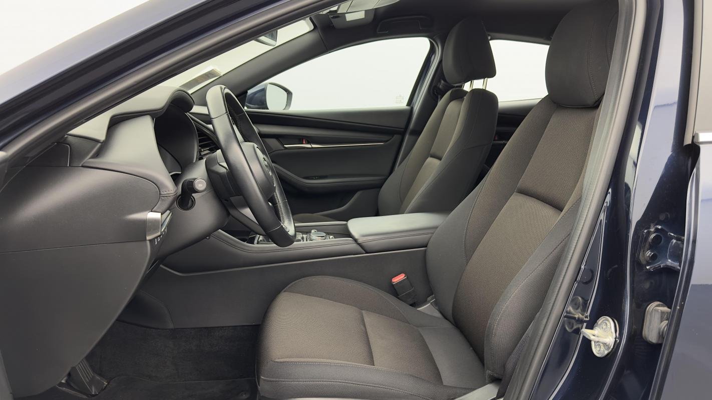 Mazda 3 - Photo 11