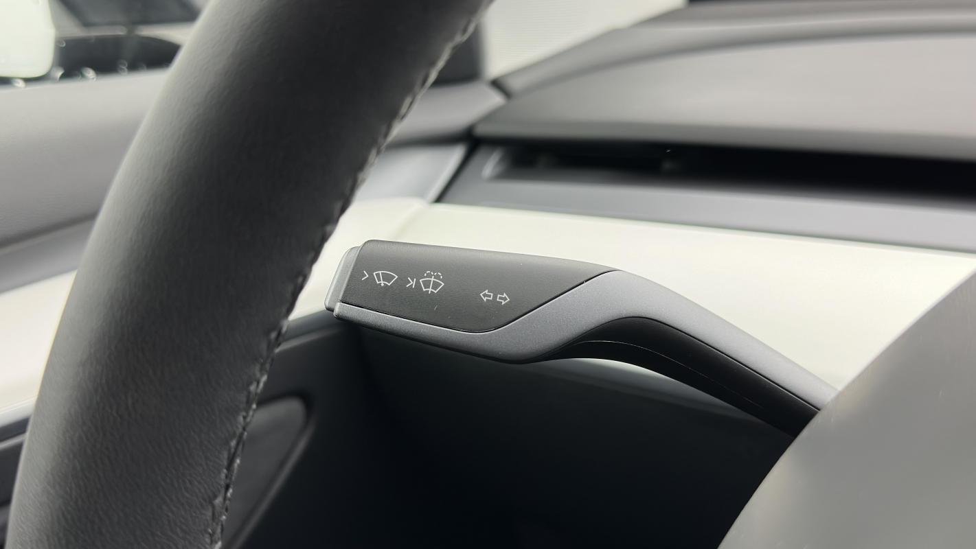 Tesla Model 3 - Photo 20