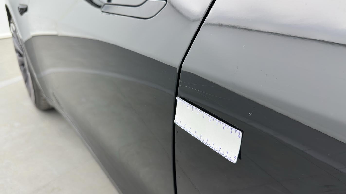 Tesla Model 3 - Photo 37