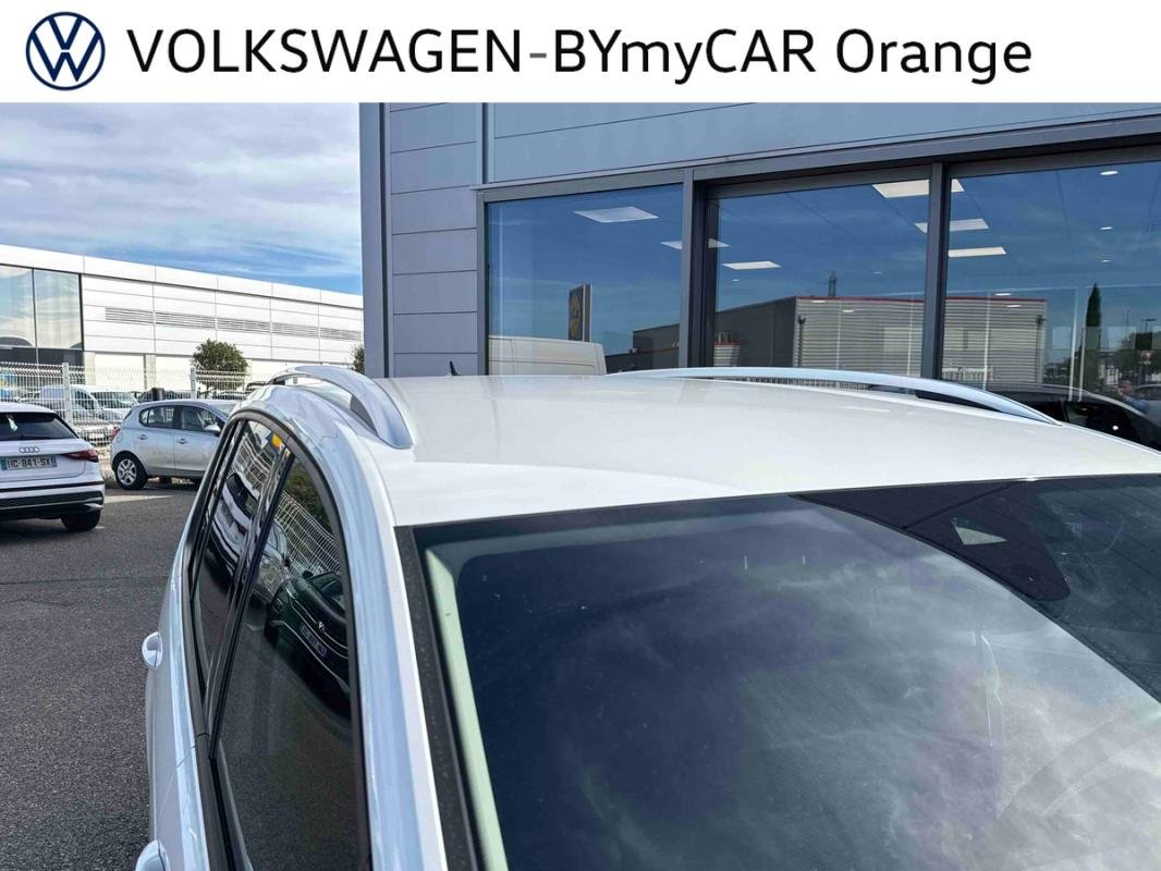 Volkswagen Touran - Photo 18