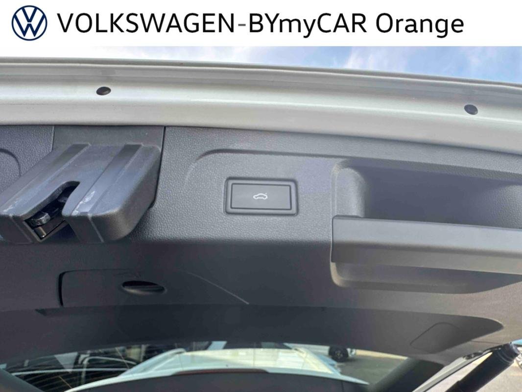 Volkswagen Touran - Photo 24