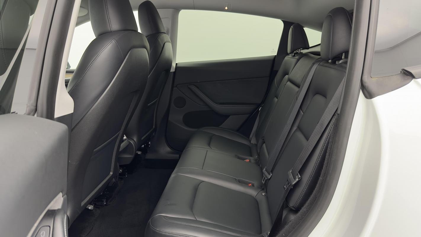 Tesla Model Y - Photo 13