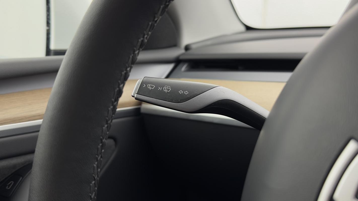 Tesla Model Y - Photo 17