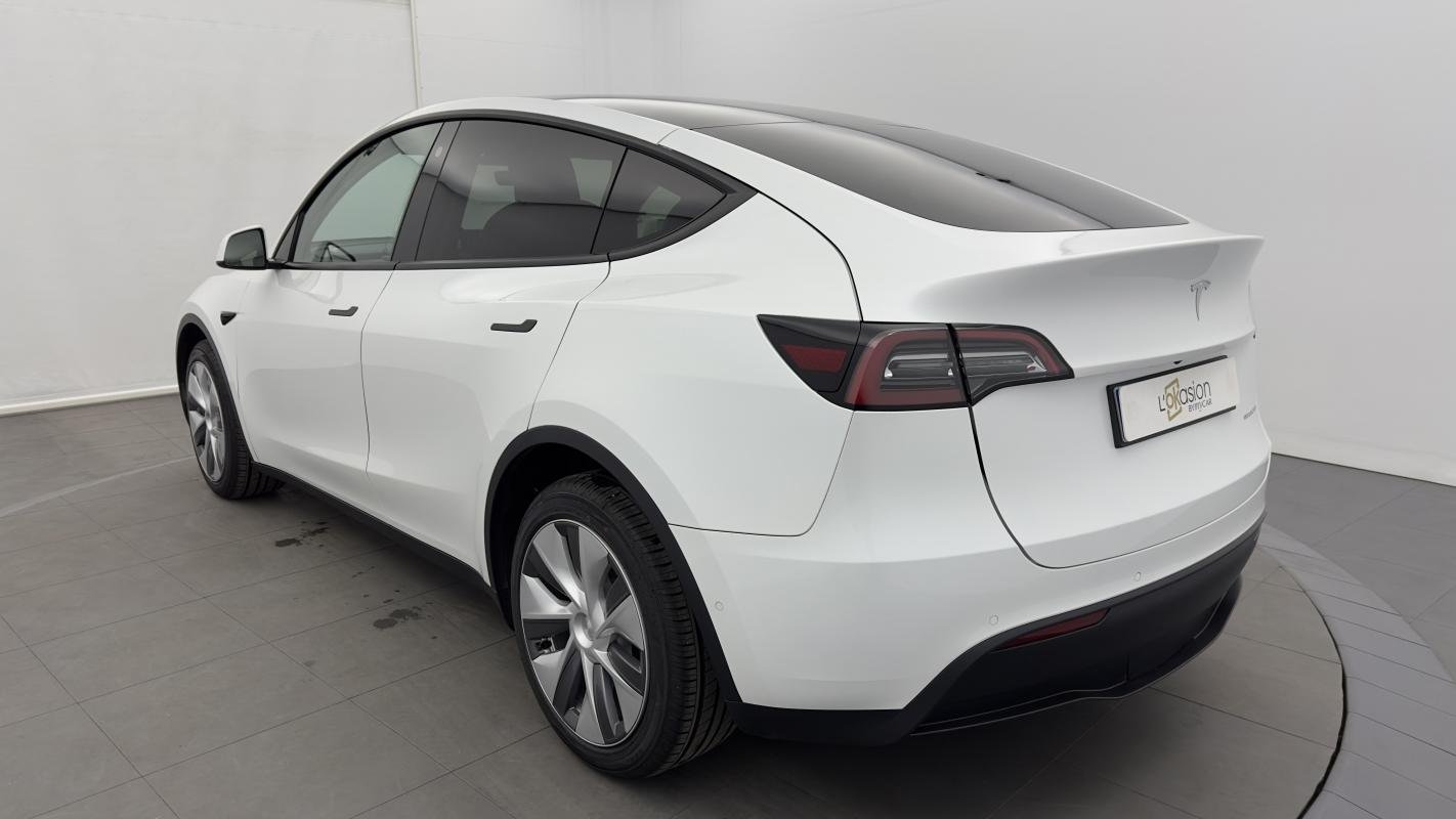 Tesla Model Y - Photo 3