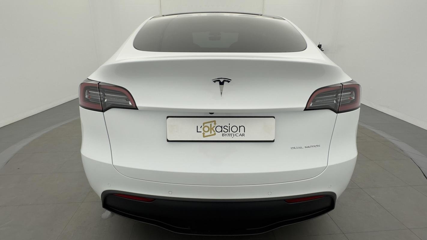 Tesla Model Y - Photo 4