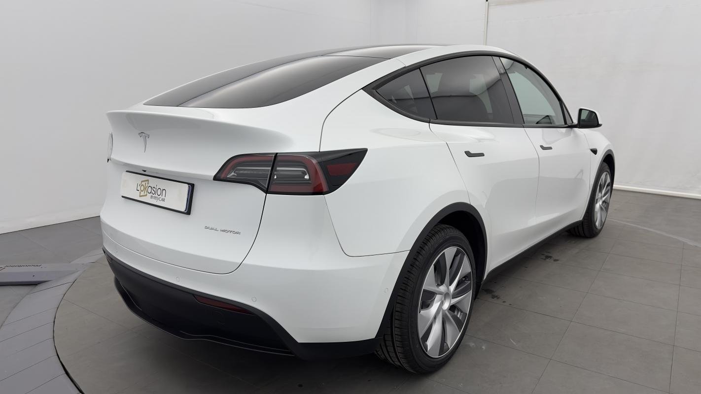Tesla Model Y - Photo 5