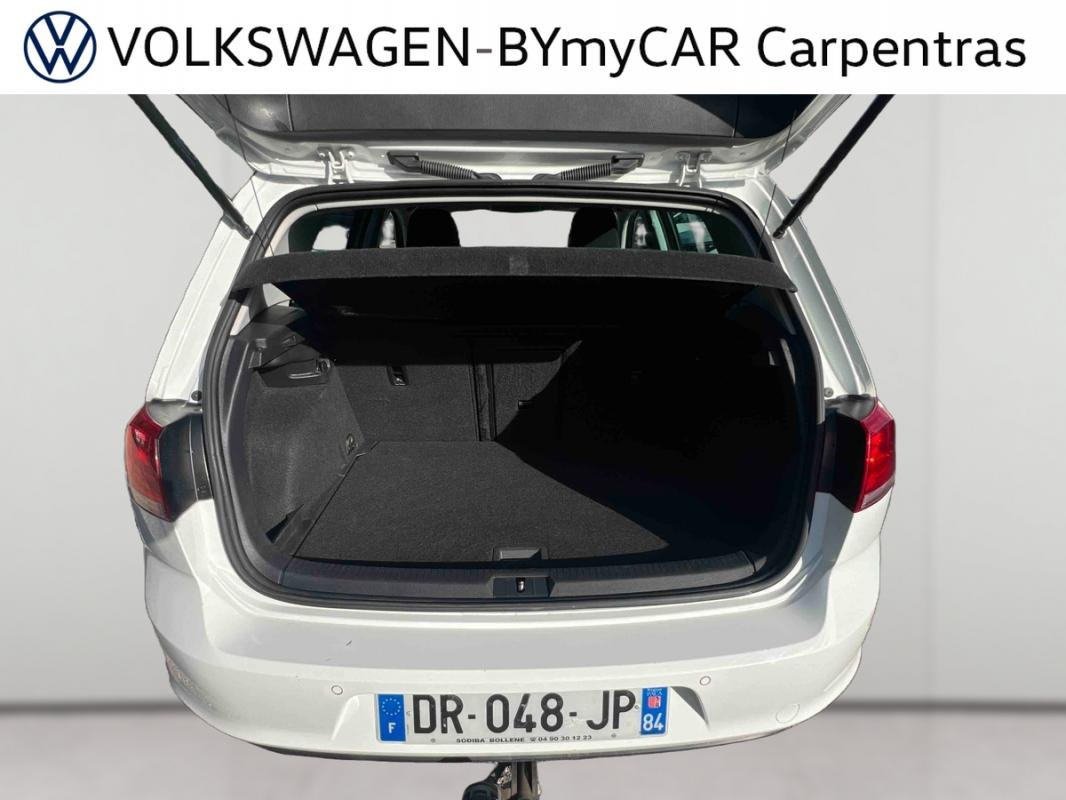 Volkswagen Golf - Photo 21