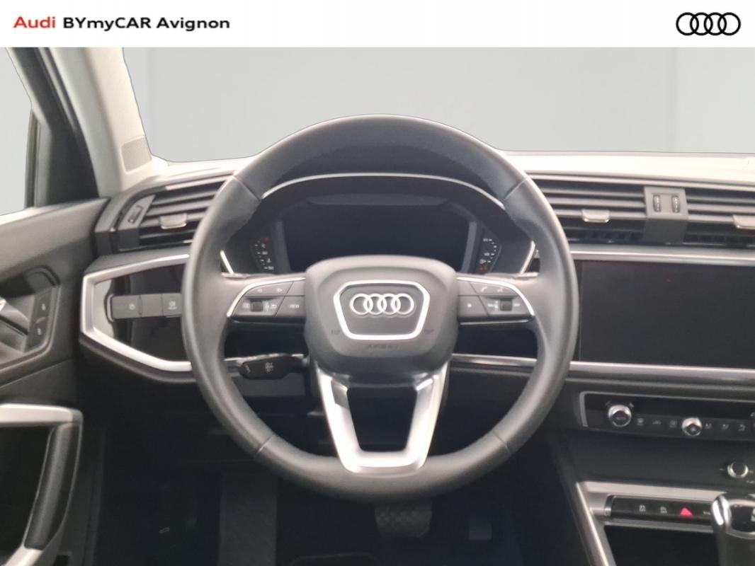 Audi Q3 - Photo 13