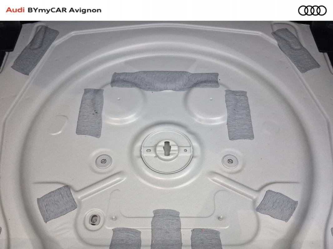 Audi Q3 - Photo 20