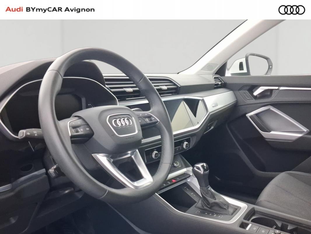 Audi Q3 - Photo 24