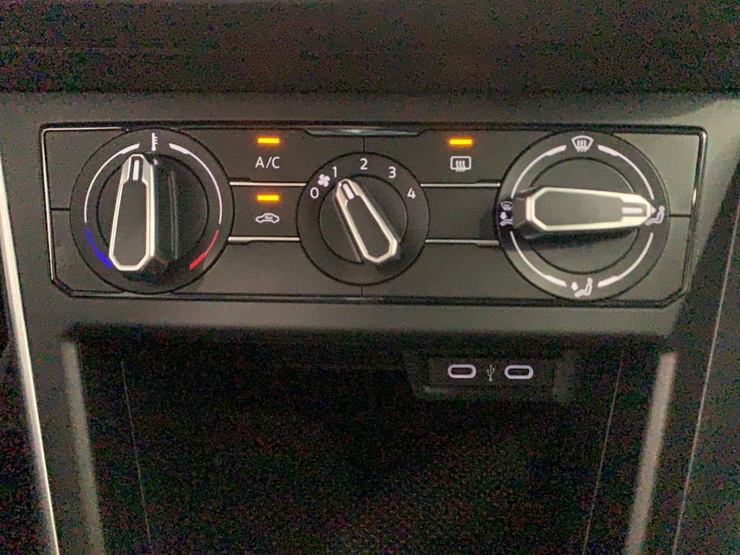 Volkswagen Polo - Photo 20