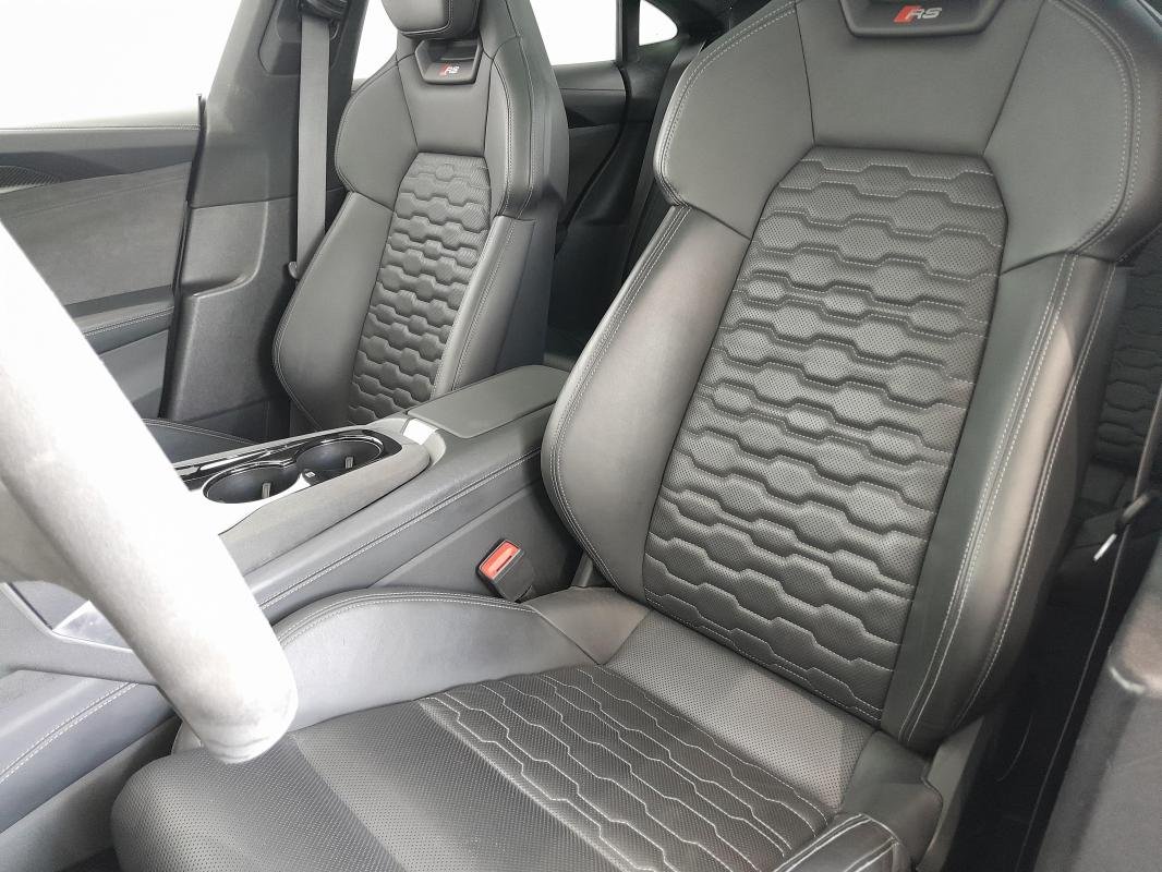 Audi e-tron gt - Photo 16