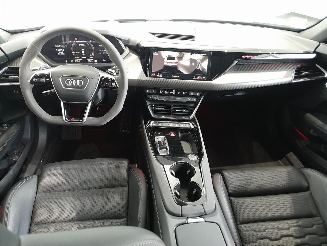 Audi e-tron gt - Photo 32