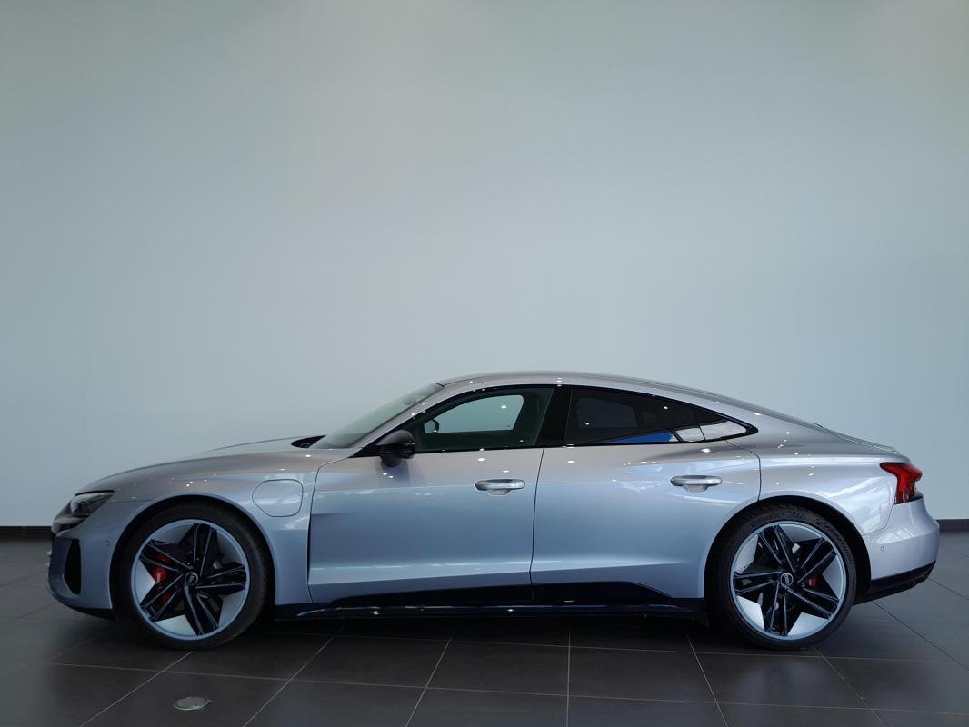 Audi e-tron gt - Photo 10