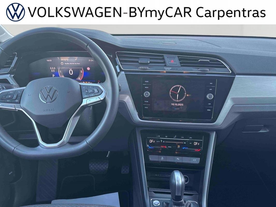 Volkswagen Touran - Photo 17
