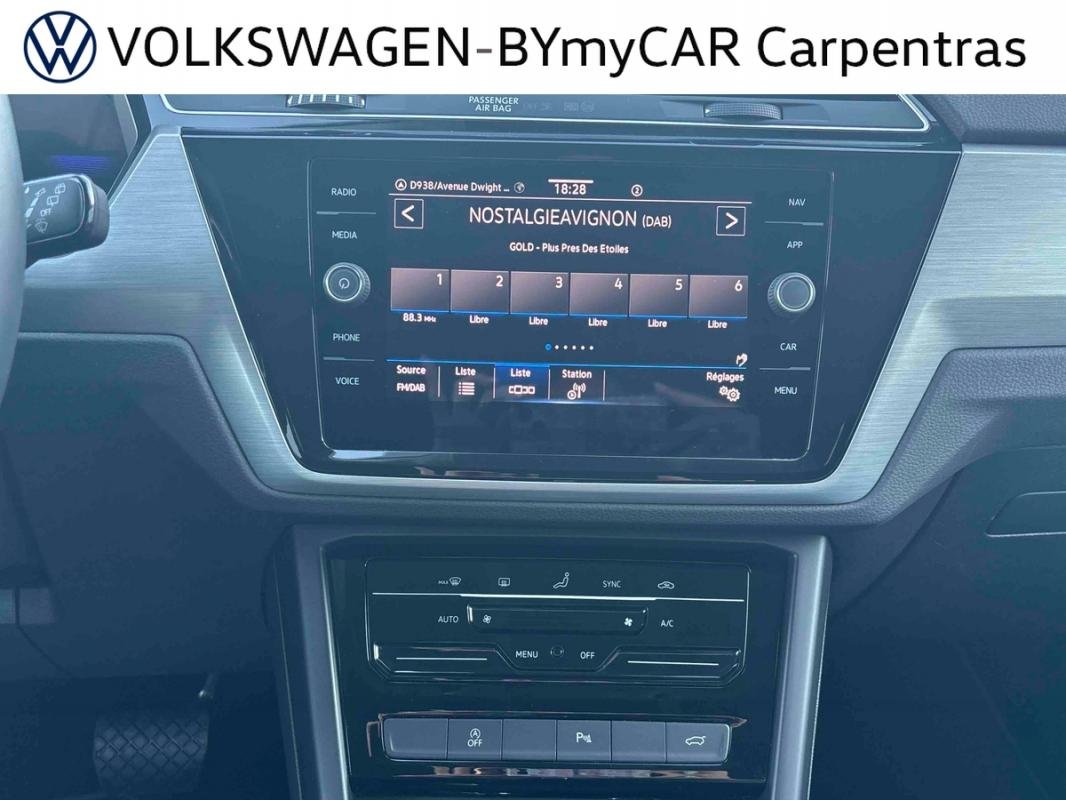 Volkswagen Touran - Photo 25