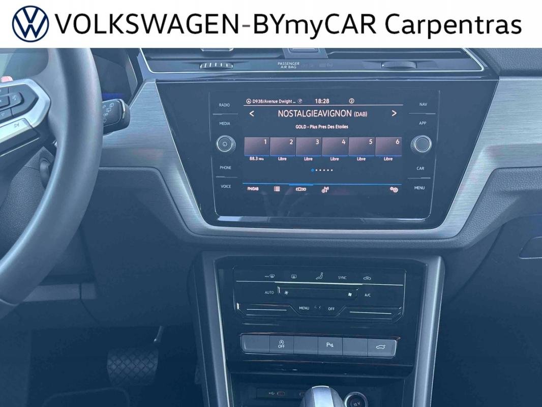Volkswagen Touran - Photo 26