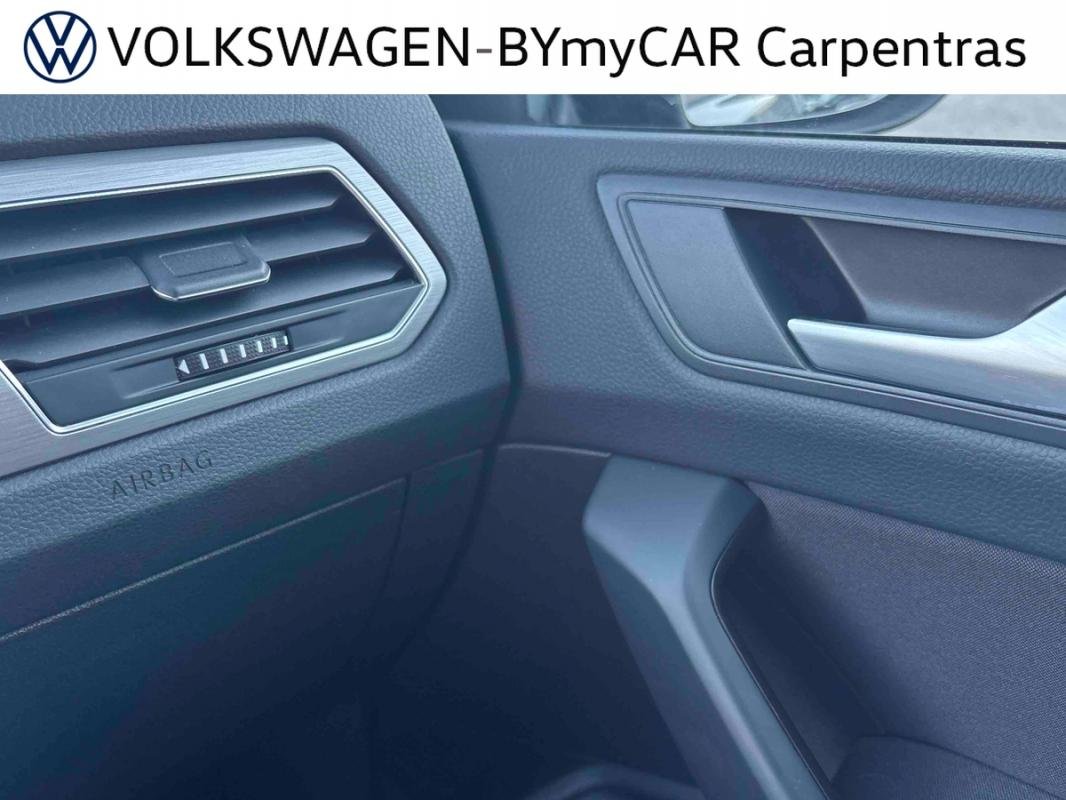 Volkswagen Touran - Photo 32