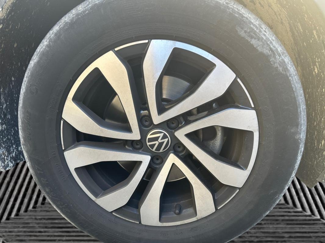 Volkswagen Tiguan - Photo 21
