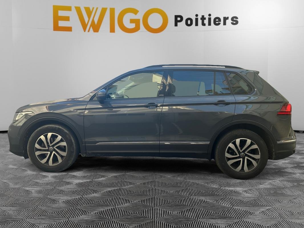 Volkswagen Tiguan - Photo 3