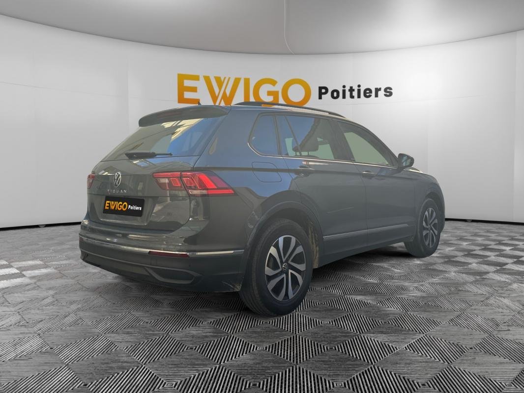 Volkswagen Tiguan - Photo 6