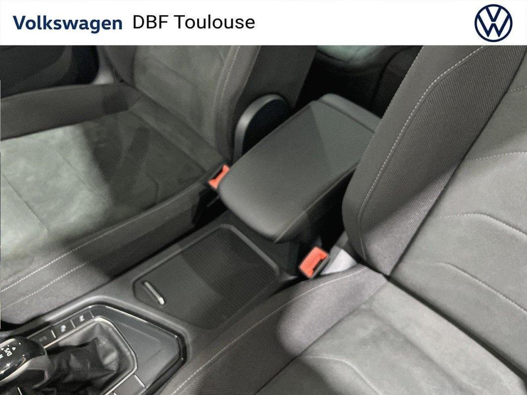 Volkswagen Tiguan - Photo 24