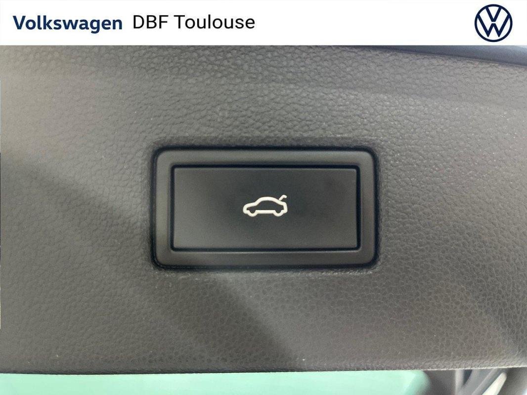 Volkswagen Tiguan - Photo 32