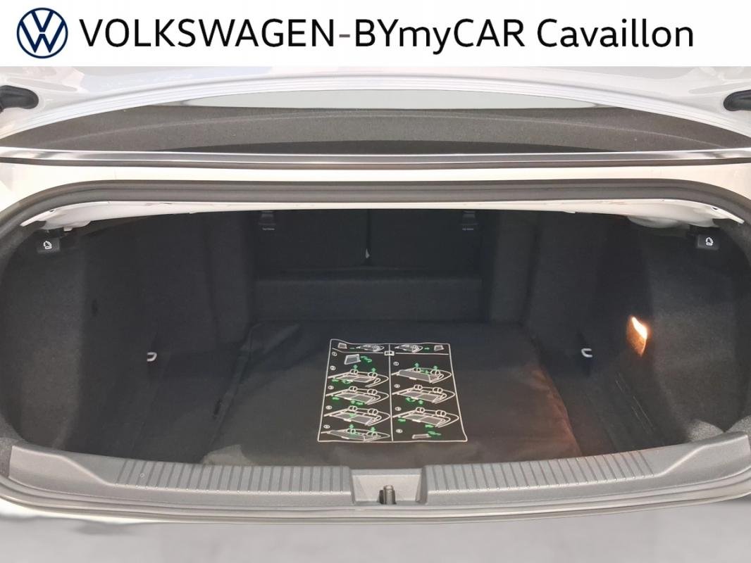 Volkswagen T-Roc - Photo 20